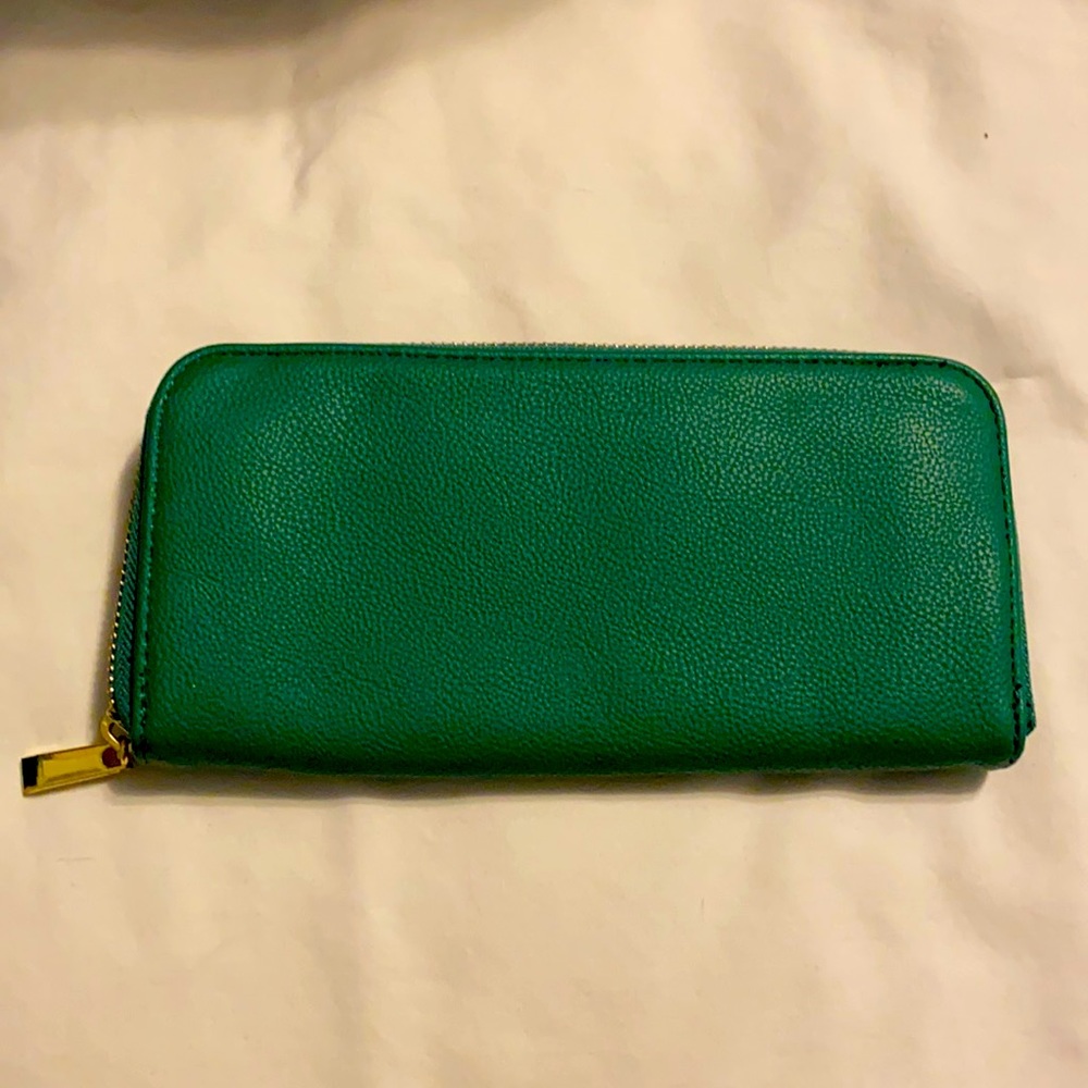 Green wallet